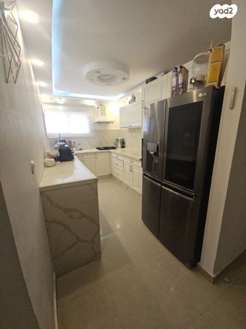 דירת גן, שדרות