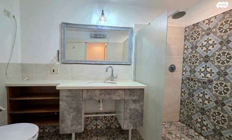 דירת גן, ברל כצנלסון 10, קרית ספיר, כפר סבא