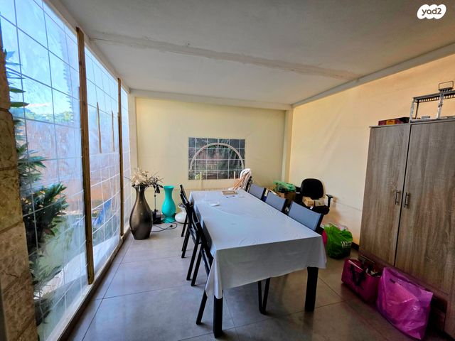 דירת גן, הרדוף, נאות כרמל, טירת כרמל