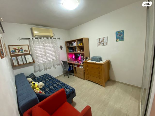 דירה, קרצ'בסקי, רמב"ם, ראשון לציון