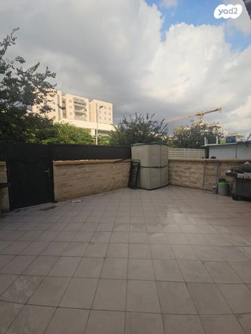 דירת גן, שדרות