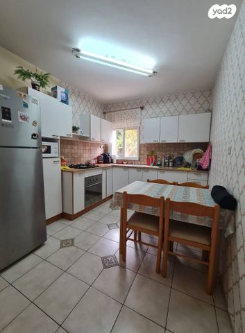 דירת גן, נחל הצבי, קרית רבין, מגדל העמק