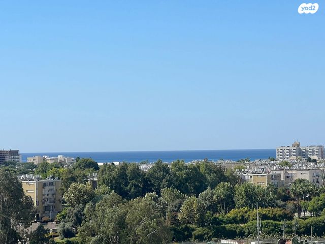 גג/ פנטהאוז, חיים בר לב, גן מוטה גור, עכו