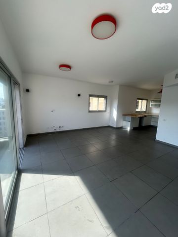 דירה, דן שומרון, הרצליה הירוקה, נווה עובד, הרצליה