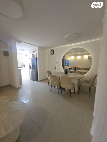 דירת גן, שדרות