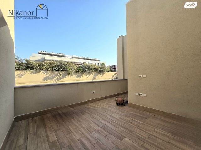 גג/ פנטהאוז, ולנסיה, עג'מי, גבעת העליה, תל אביב יפו