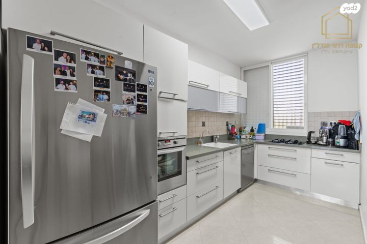 גג/ פנטהאוז, קרן היסוד 34, קרית שרת מערב, חולון