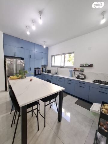 דו משפחתי, שרונה, כפר יונה