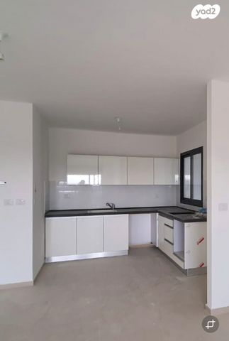 דירה, דרך ארץ 74, חריש