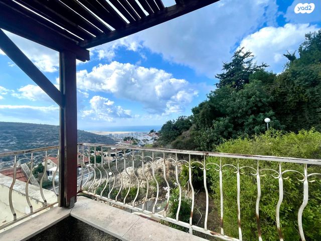 דו משפחתי, הוד הכרמל, דניה, חיפה