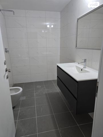 דירה, הצפון החדש - כיכר המדינה, תל אביב יפו