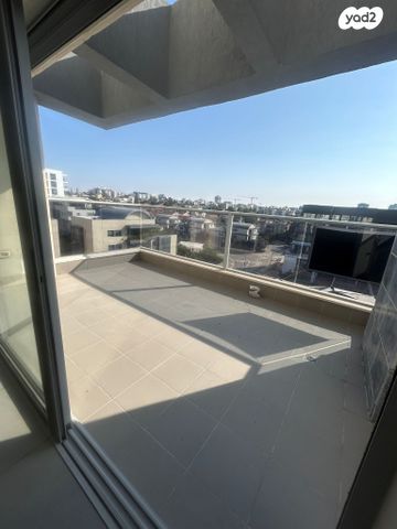 דירה, דן שומרון, הרצליה הירוקה, נווה עובד, הרצליה