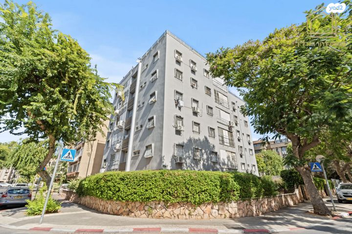 גג/ פנטהאוז, קרן היסוד 34, קרית שרת מערב, חולון