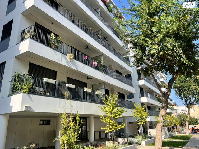 שדרות סמאטס 17