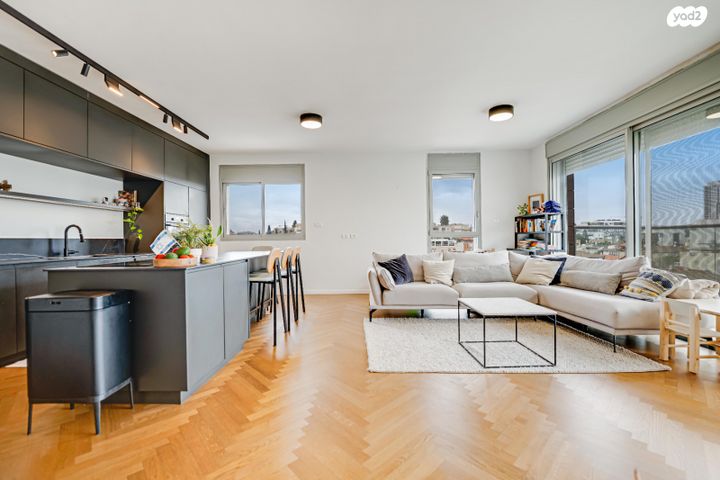 דירה, פועלי הרכבת, גבעתיים