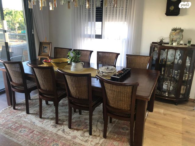 דירה, הוד השרון