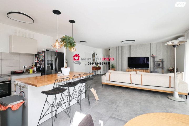 גג/ פנטהאוז, הדרים / כ"א, שוהם