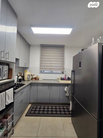 דירה, אור עקיבא