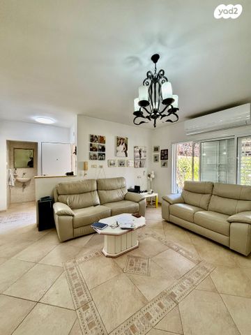 בית פרטי/ קוטג', סטולר, נווה מנחם, באר שבע