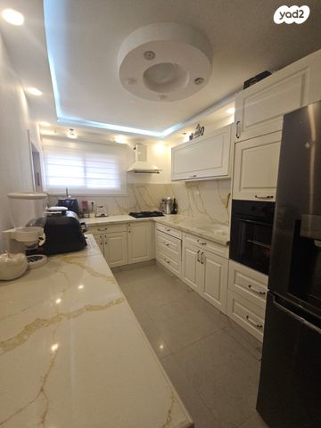 דירת גן, שדרות