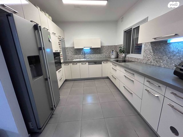 דירה, שדרות ששת הימים 14, מרכז, כפר סבא