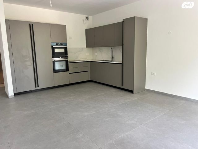 דירה, שדרות סמאטס 21, הצפון החדש - צפון, תל אביב יפו