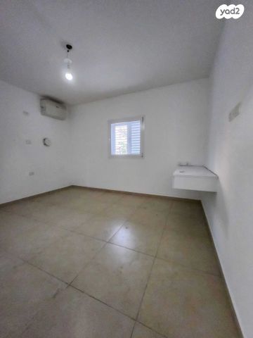 דירה, הדר, הרצליה הירוקה, נווה עובד, הרצליה