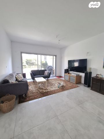 דו משפחתי, שרונה, כפר יונה