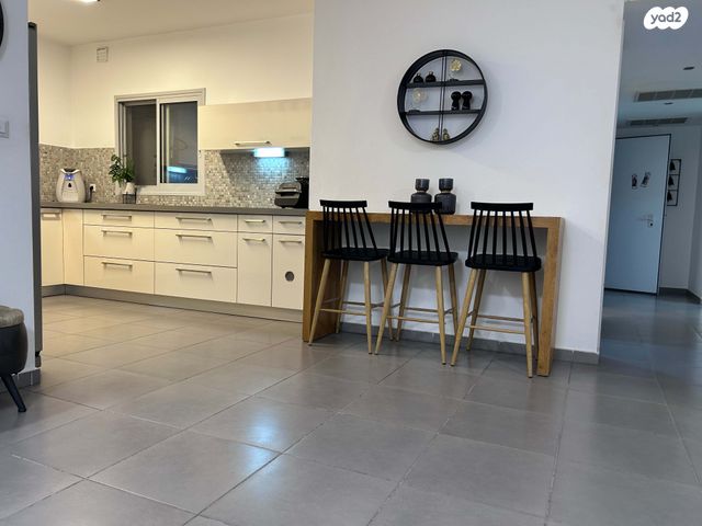 דירה, שדרות ששת הימים 14, מרכז, כפר סבא