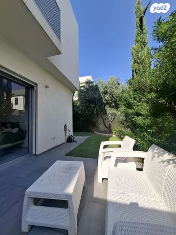 דו משפחתי, שרונה, כפר יונה