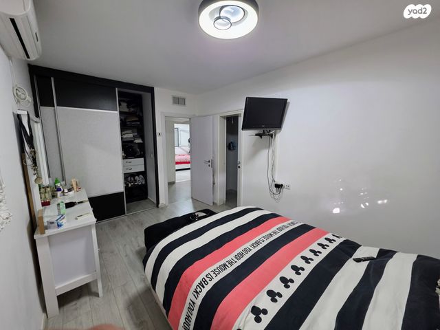 דירת גן, הרדוף, נאות כרמל, טירת כרמל