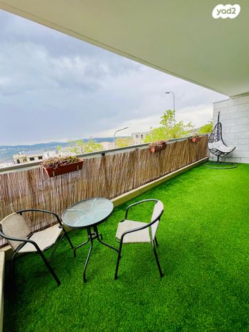 דירת גן, כרמיאל