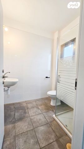 דירה, שיר השירים 56, גן יבנה מערב, גן יבנה