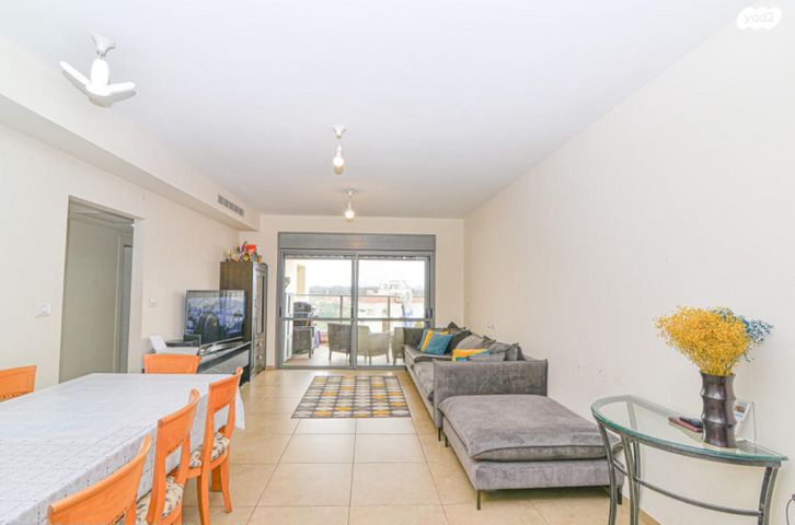 דירה, מיכאל גלפנשטיין 1, אור עקיבא