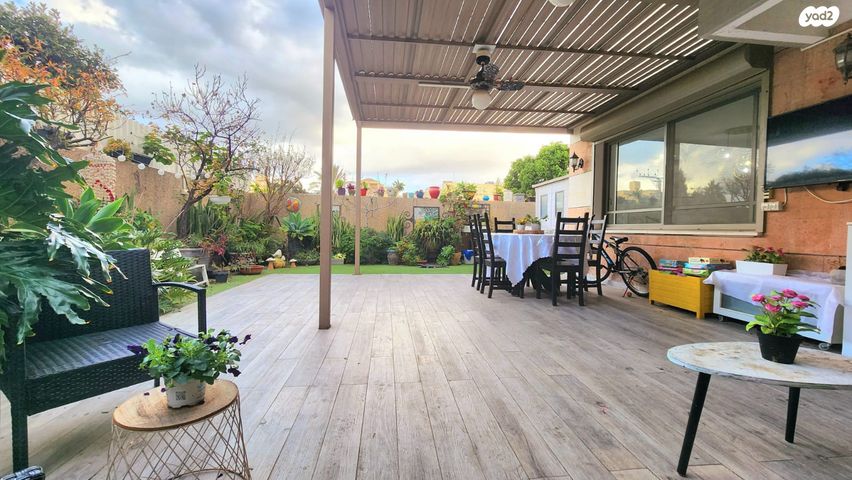 ברל כצנלסון 10