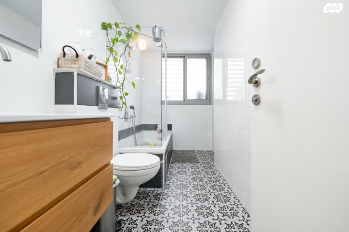 דירה, פועלי הרכבת, גבעתיים