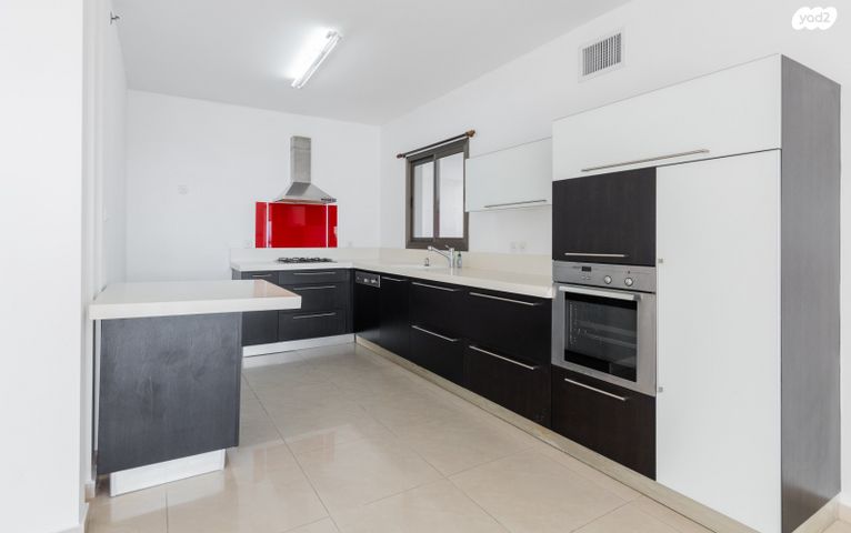 דירה, דודו דותן, עיר ימים, נתניה