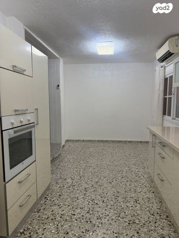 דירת גן, התמרים, מגדים, קרית גת