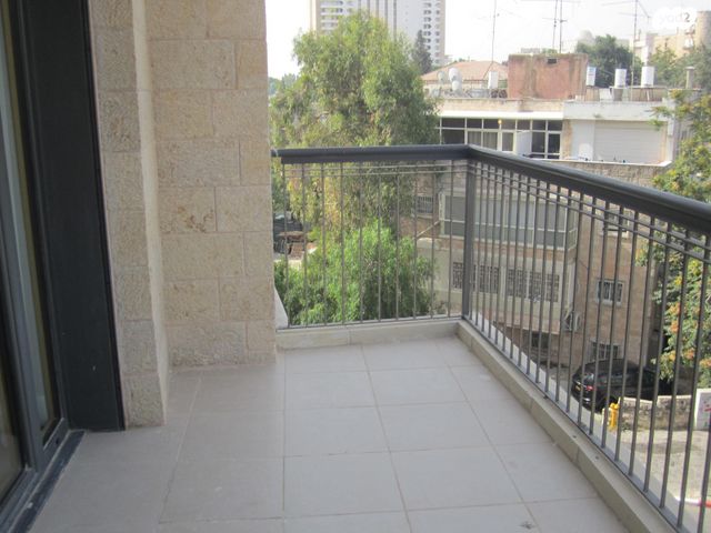 דירה, רבי עקיבא, מרכז העיר, ירושלים