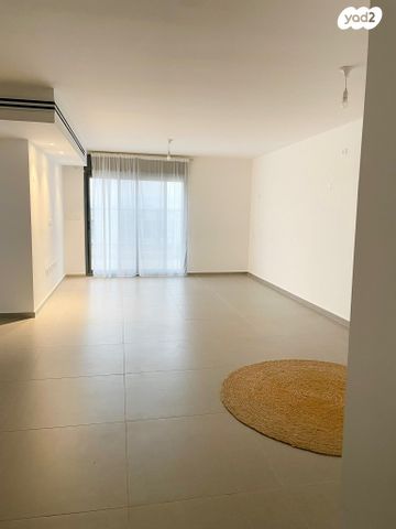 גג/ פנטהאוז, נחל קדרון 22, פארק הנחל, באר שבע