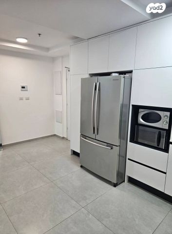 דירה, הגפן 8, גבעת אשכול, כפר סבא