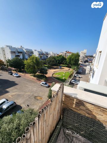 דירה, ביאליק 44, חדרה