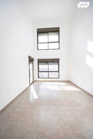 גג/ פנטהאוז, שדרות האמוראים 56, איילת השחר / רמת בית שמש ד-3, בית שמש