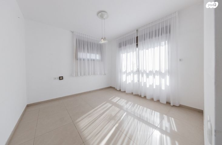 דירה, דודו דותן, עיר ימים, נתניה