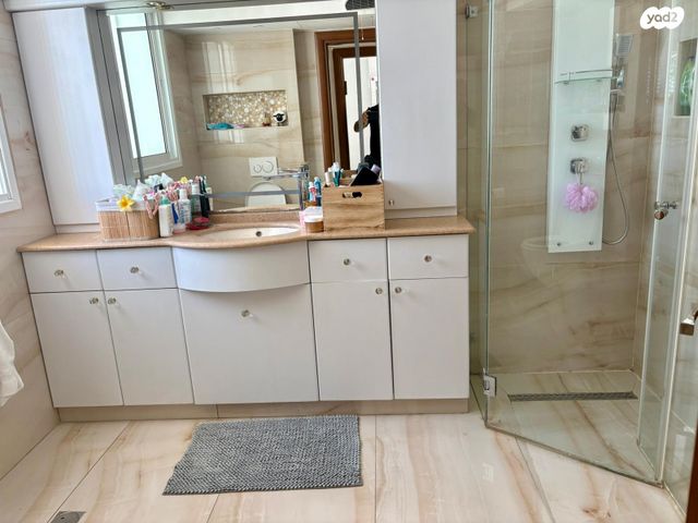 גג/ פנטהאוז, שלמה קפלנסקי, רמז, מערב ותיק, ראשון לציון