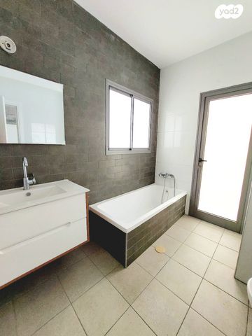 גג/ פנטהאוז, נווה דוד רמז, רעננה