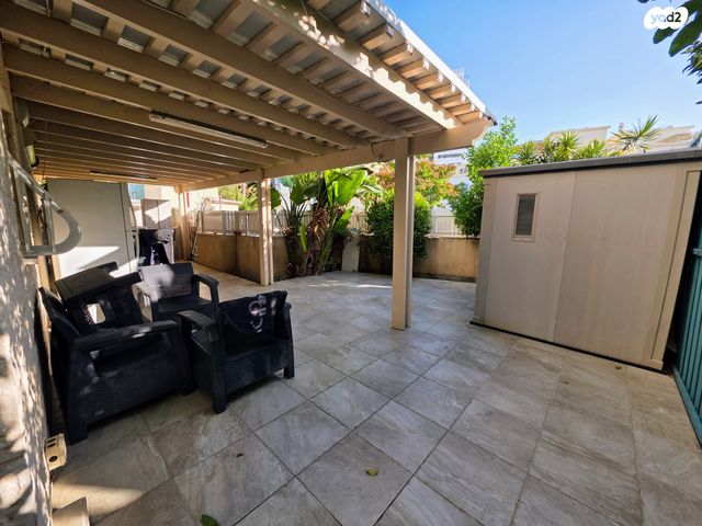 דירת גן, הרדוף, נאות כרמל, טירת כרמל