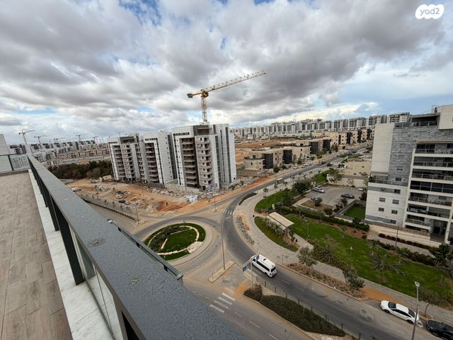 גג/ פנטהאוז, יצחק שמיר 17, נתיבות