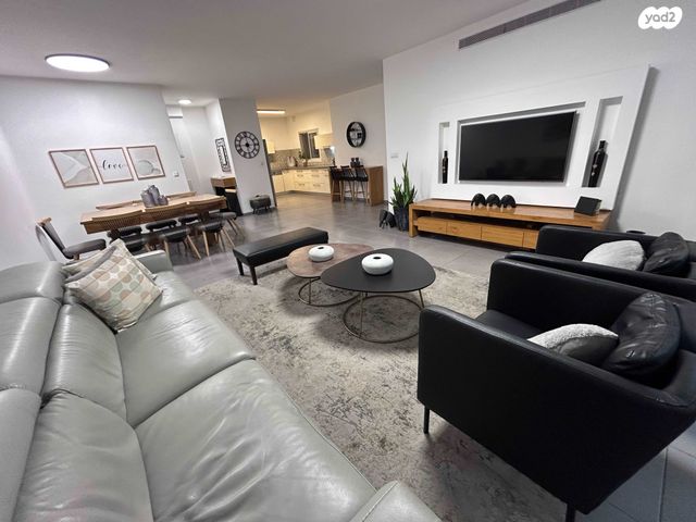 דירה, שדרות ששת הימים 14, מרכז, כפר סבא