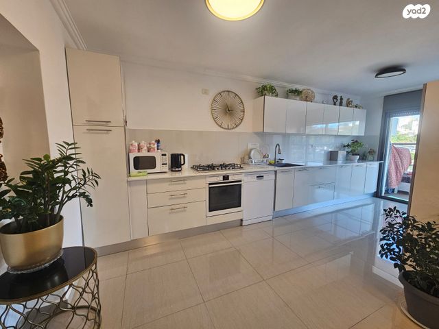 דירה, אברהם שטרן, קרית היובל, ירושלים